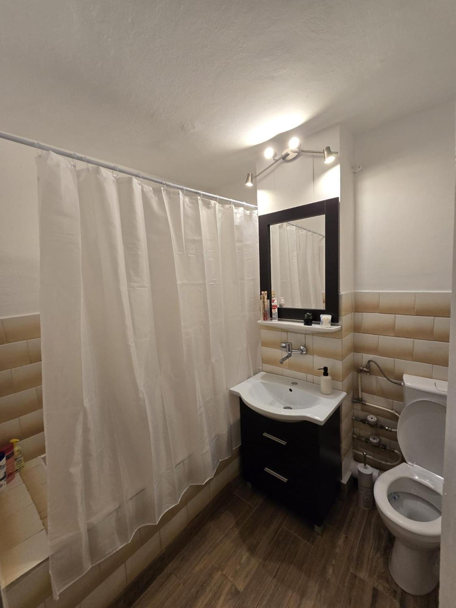 פיטסטי Apartament 3 Camere, Zona Dedeman מראה חיצוני תמונה