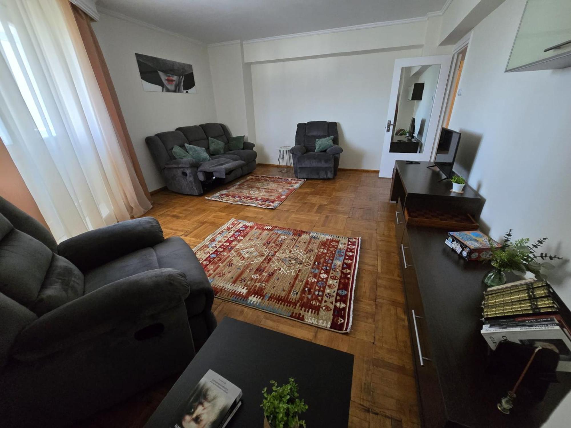 פיטסטי Apartament 3 Camere, Zona Dedeman מראה חיצוני תמונה
