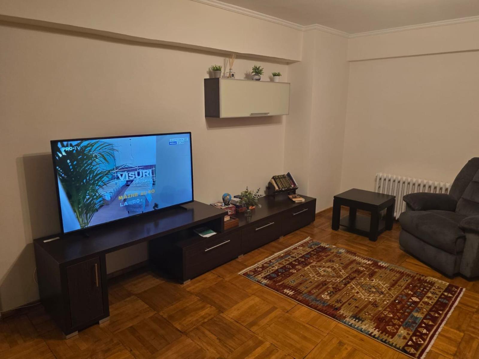 פיטסטי Apartament 3 Camere, Zona Dedeman מראה חיצוני תמונה