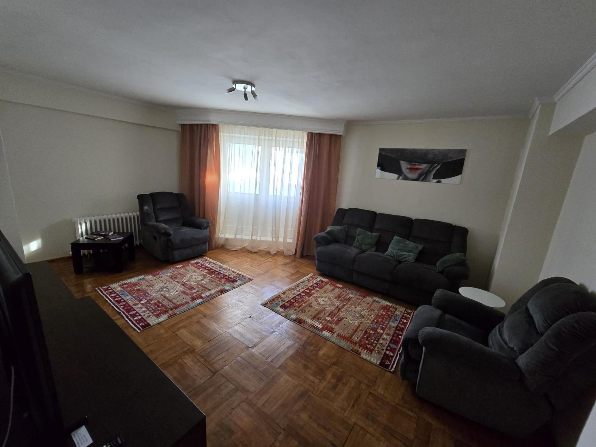 פיטסטי Apartament 3 Camere, Zona Dedeman מראה חיצוני תמונה