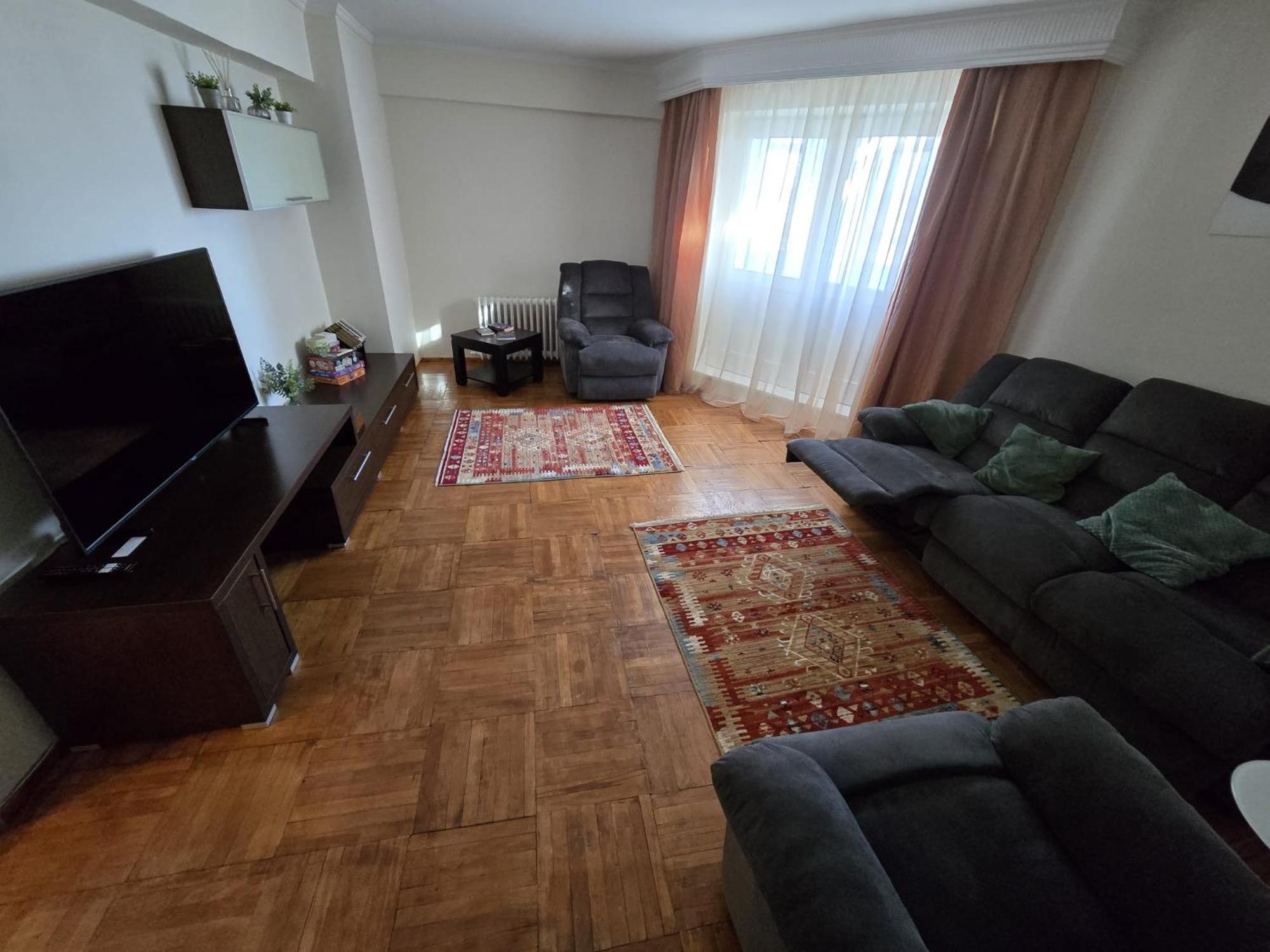 פיטסטי Apartament 3 Camere, Zona Dedeman מראה חיצוני תמונה